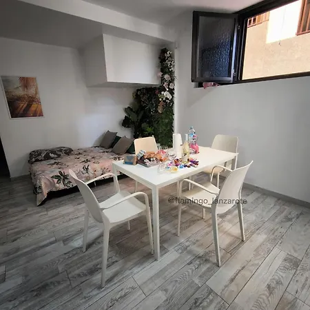 Sweet Charco By Flamingo House Апартаменты *